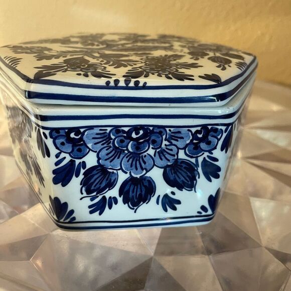 Dieft Blauw Blue and White Bird Vintage Trinket Box Hand Painted Made inHolland - Picture 7 of 15